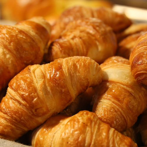 A box of Croissant (6 Crossaints)